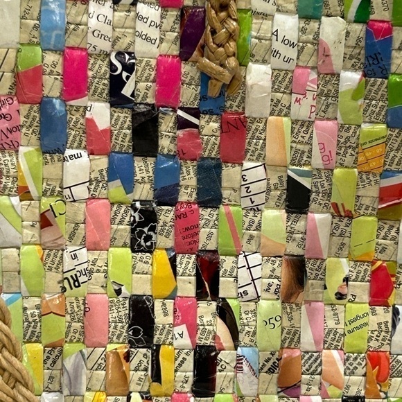 Hip Handwoven Multicolored Eco-friendly Recycled Hardshell Paper Handbag EUC - Picture 9 of 9